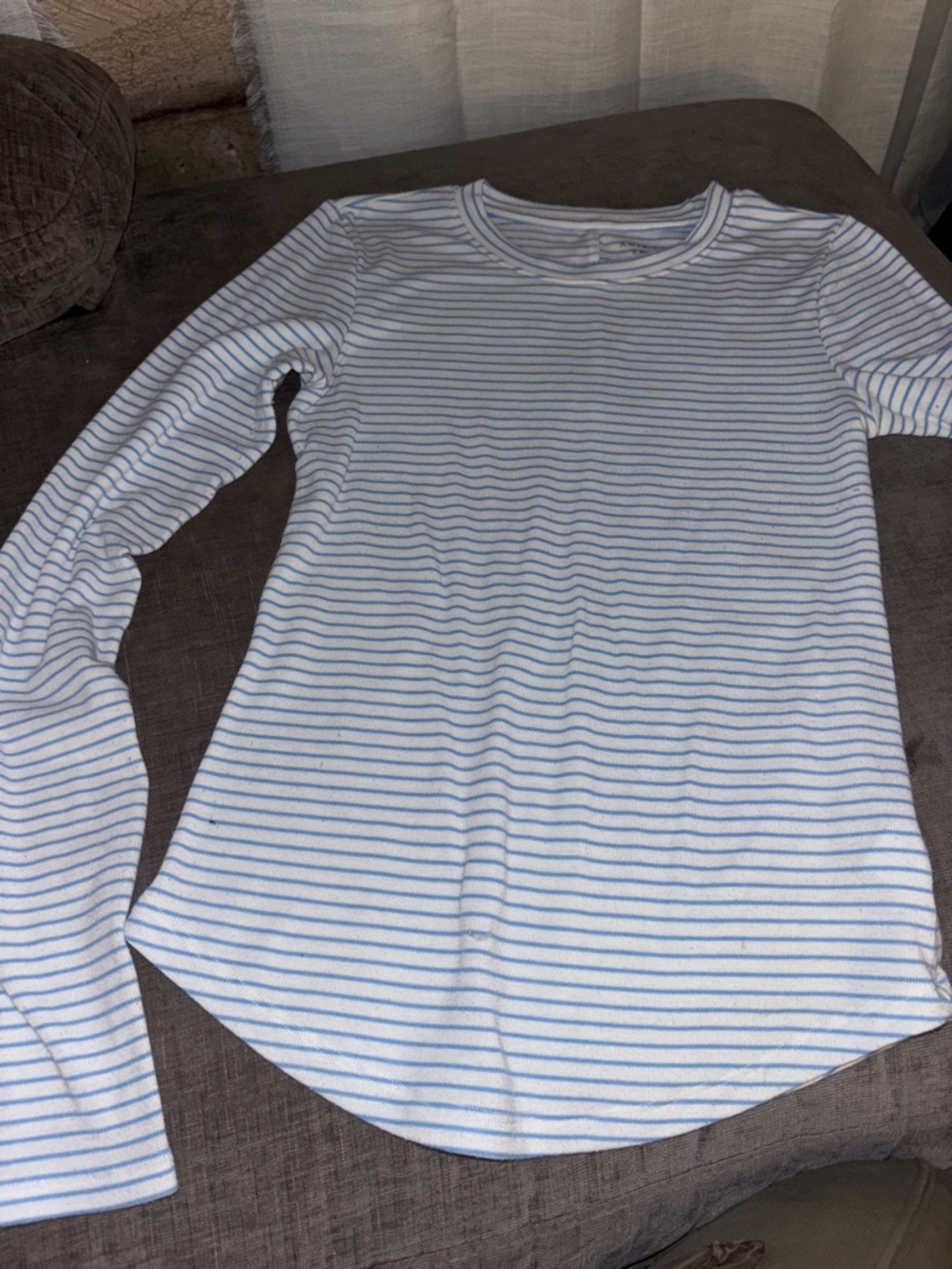 American Eagle Outfitters White and Light Blue Striped Long Sleeve Tee